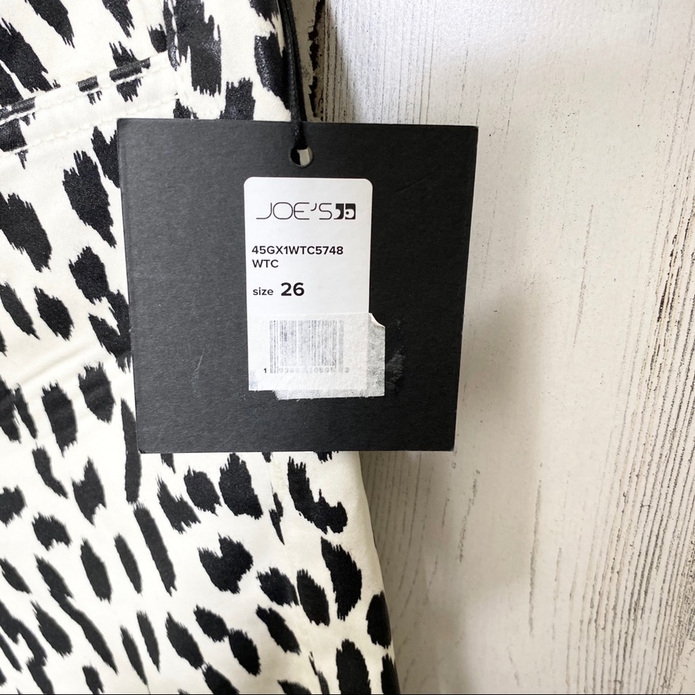 Joe’s Charlie High Rise Skinny Ankle Cheetah Jean - Picture 9 of 10